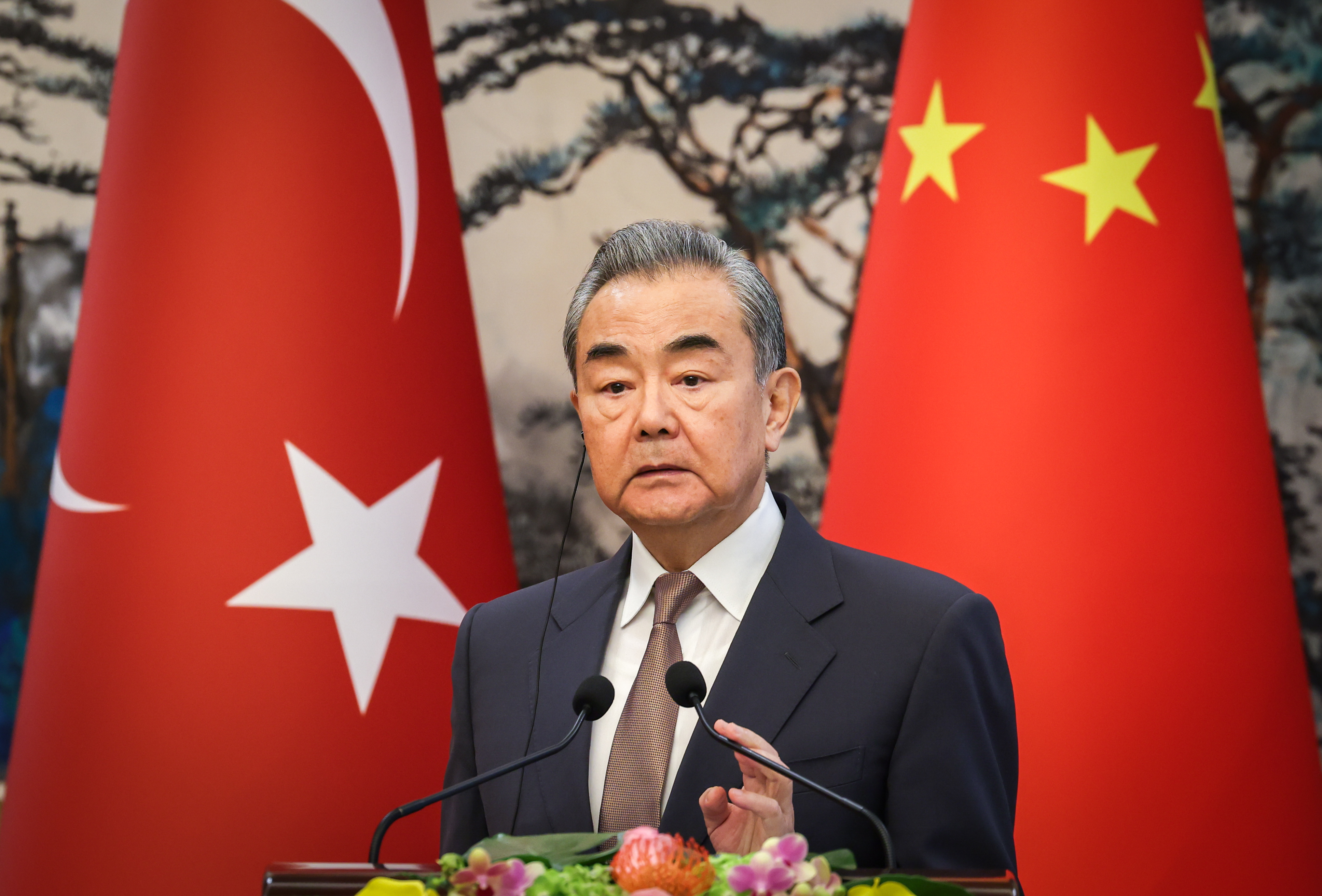 China calls for unity with Türkiye against hegemony, power politics